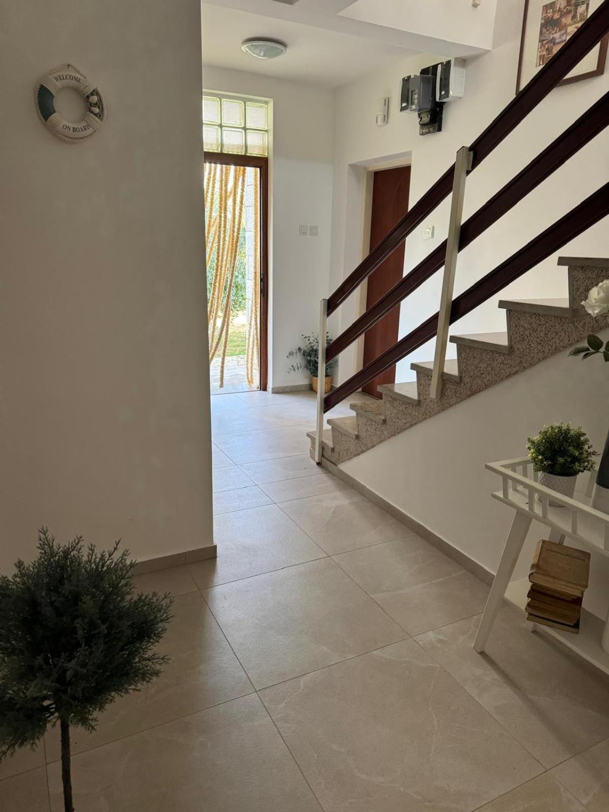 ホテル Kosovic Family House メドゥリン エクステリア 写真